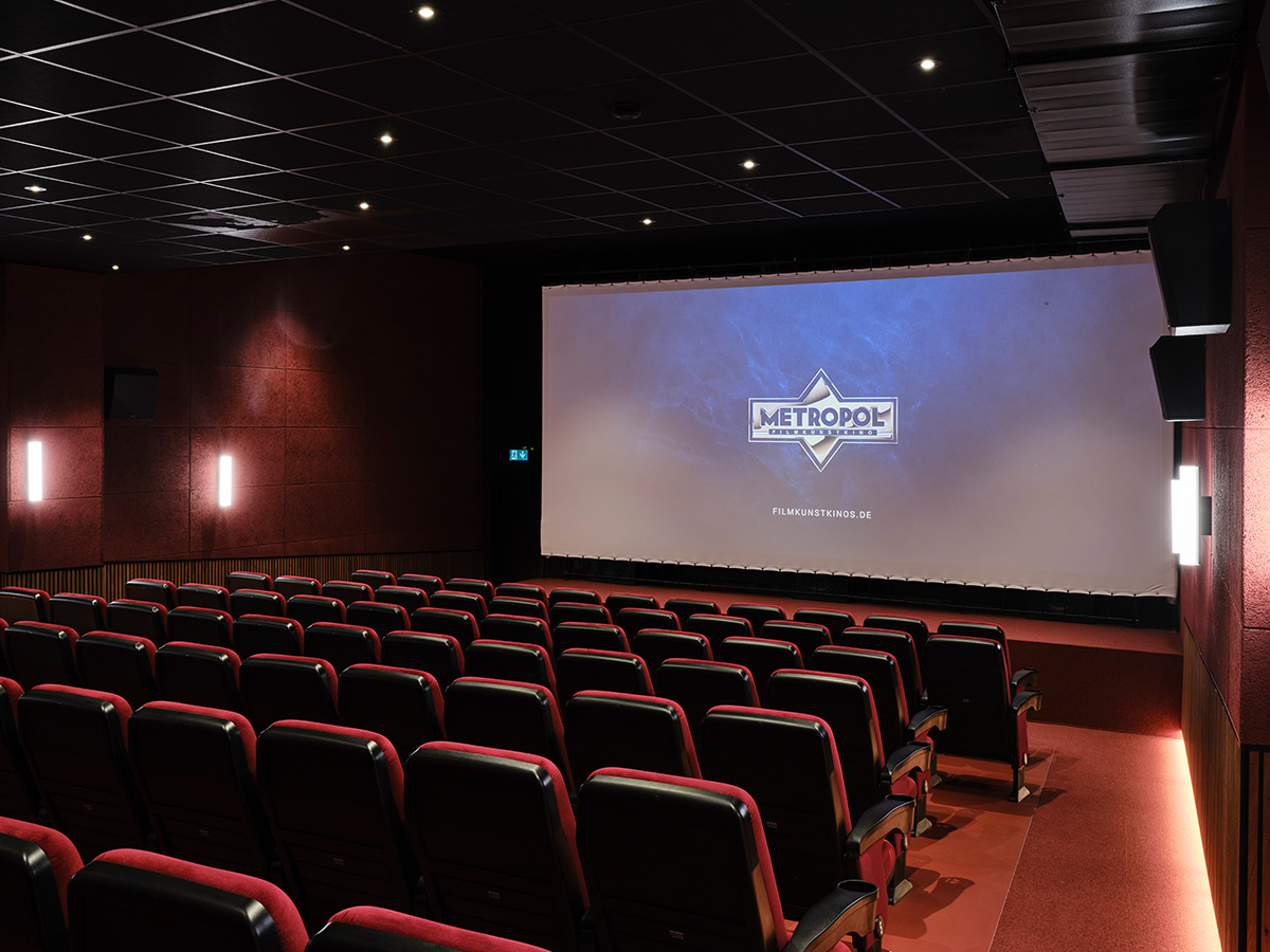 Sanierung und Erweiterung des historischen Metropol Kinos in Düsseldorf, denkmalgerechte Modernisierung durch BRAWO Architekten