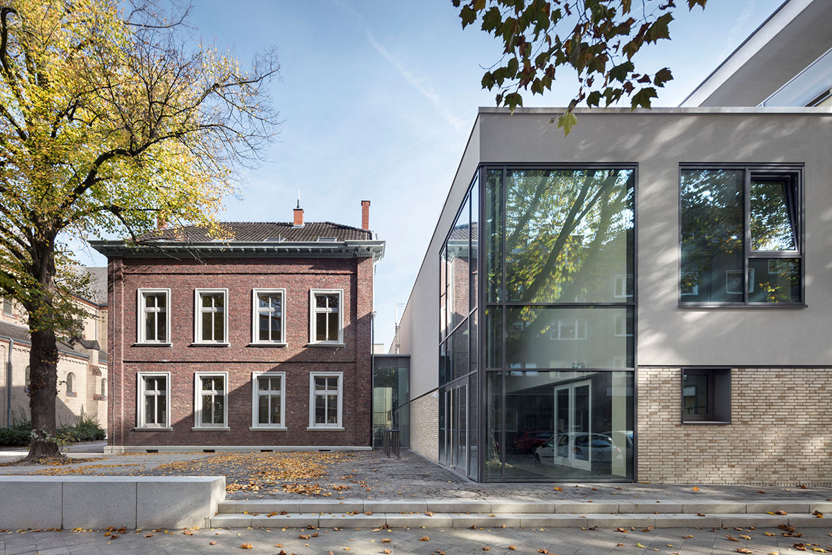 BRAWO_Projekt_Kita-Gemeindezentrum_St-Maria-Rosenkranz_Strassenansicht