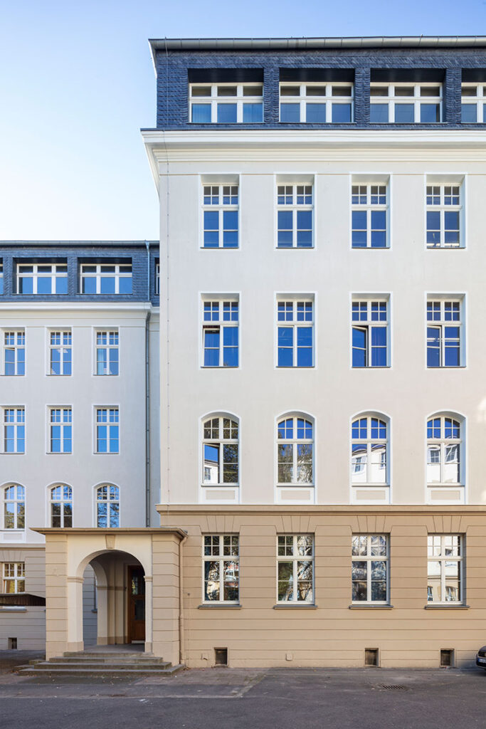 BRAWO_Projekt_Lessing-Gymnasium_Berufskolleg_Fassadenfoto