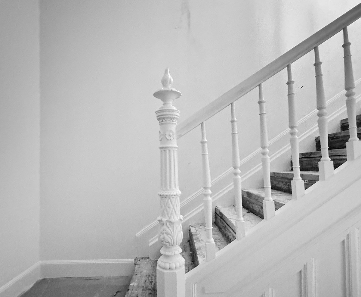 BRAWO_Altbausanierung_Baustellendetail_Historische-Treppe